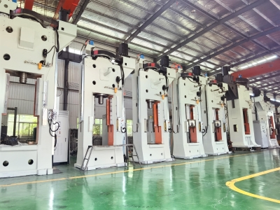 疫情不能現(xiàn)場考察想看電動(dòng)螺旋壓力機(jī)怎么辦？進(jìn)來我告訴你